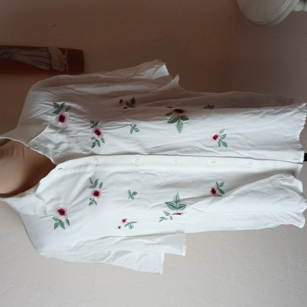 NWT Ashley LeMieux Button Down Embroidered Shirt